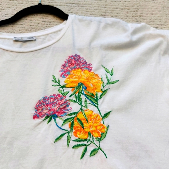 2/$35 Zara white tee with embroidered flower pattern - Picture 2 of 4